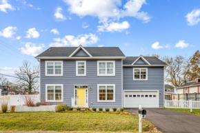 New! Golden Anchor Retreat Lux Living!